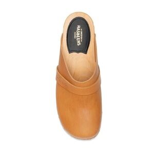 Swedish Hasbeens Classic Tan Clogs 37